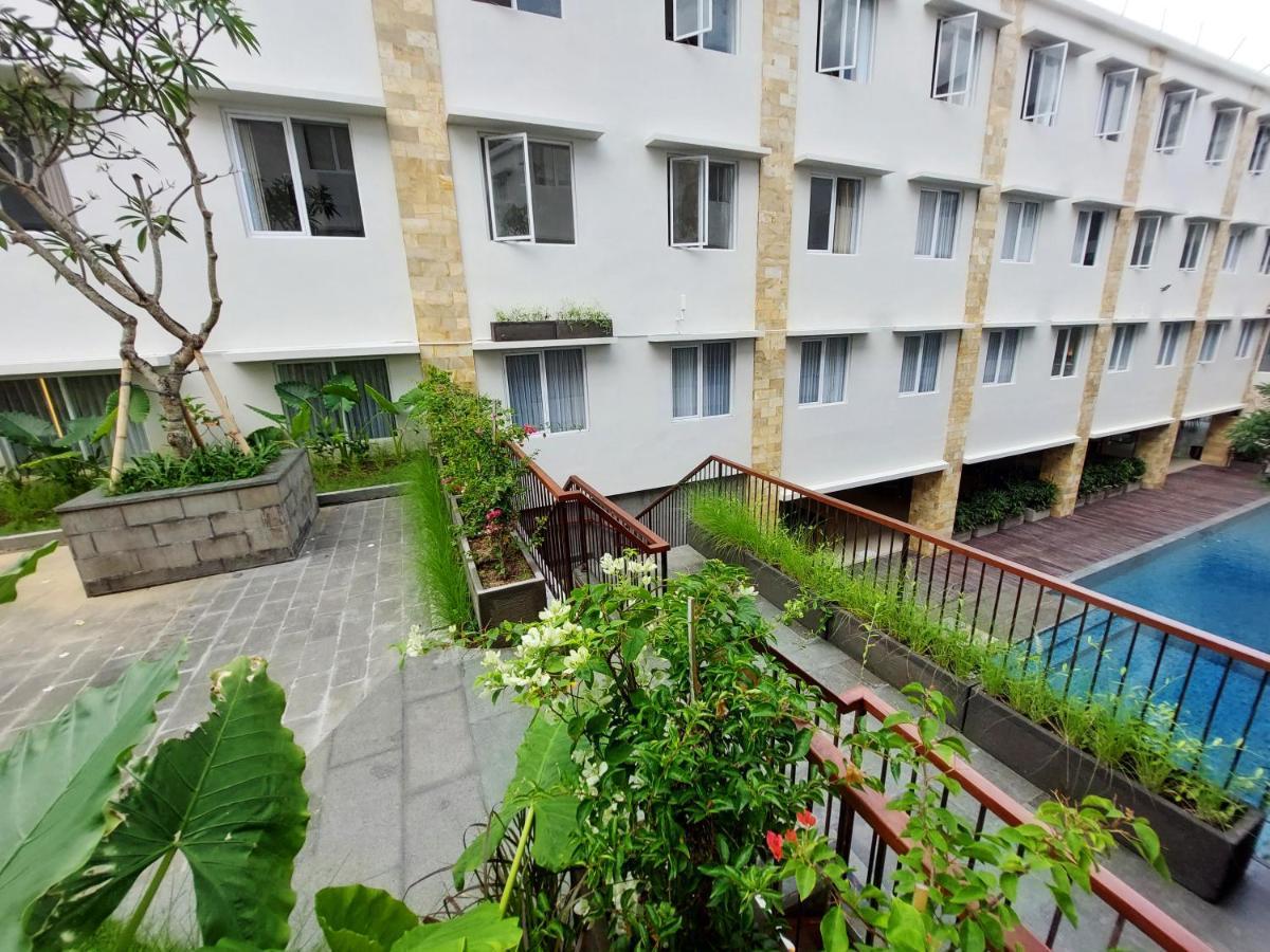 Hotel Crystal Kuta By Prabhu 4*