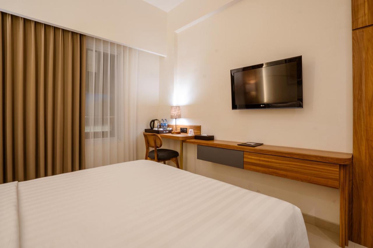 Crystal Kuta By Prabhu 4*